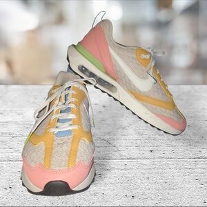 Nike Air Max Dawn Special Edition Sun Club Size 9.5